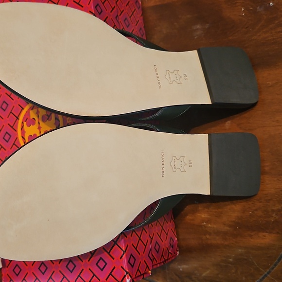 Tory Burch Women's Sandals - Picture 5 of 8